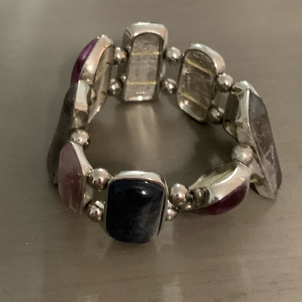 Fun bracelet! Multi colored - Picture 3 of 3